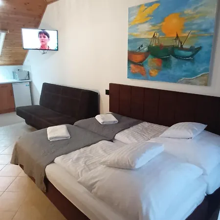 Pensjonacik Ewa Alojamento de Acomodação e Pequeno-almoço 3*