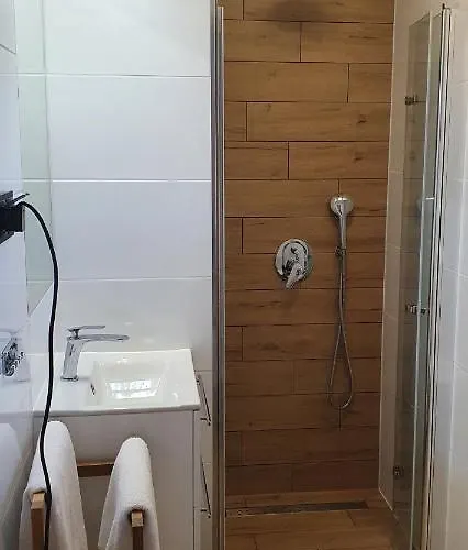 Pensjonacik Ewa Bed & Breakfast 3*